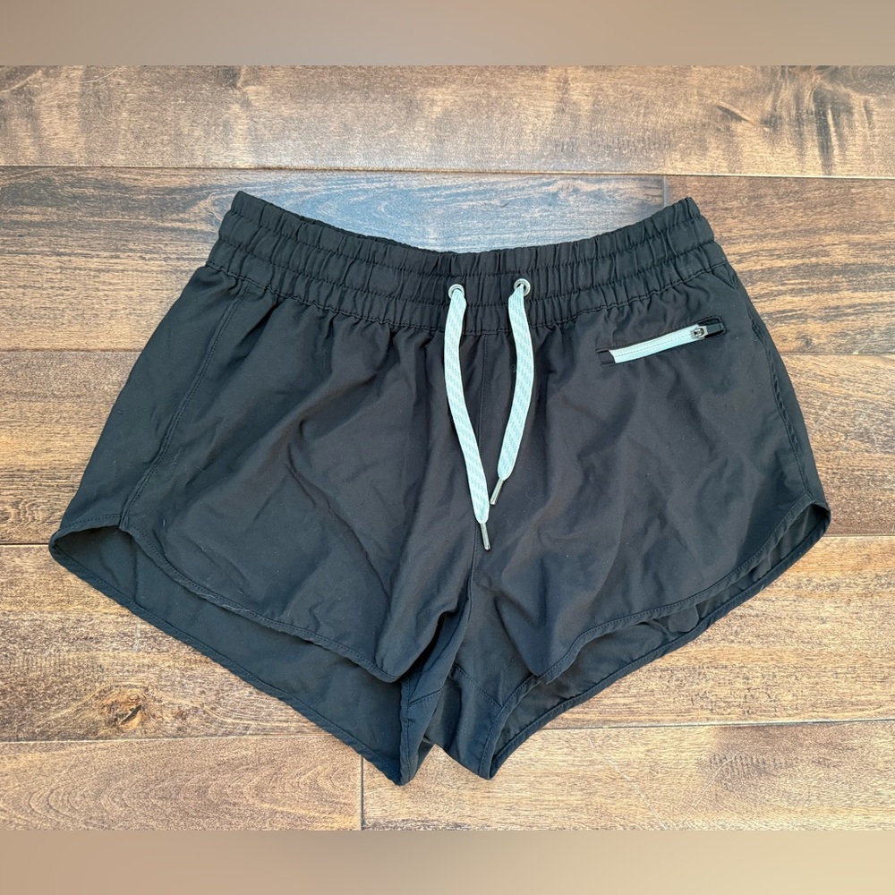 Women’s Vuori Clementine Short 2.0 (2.5 inch inseam)